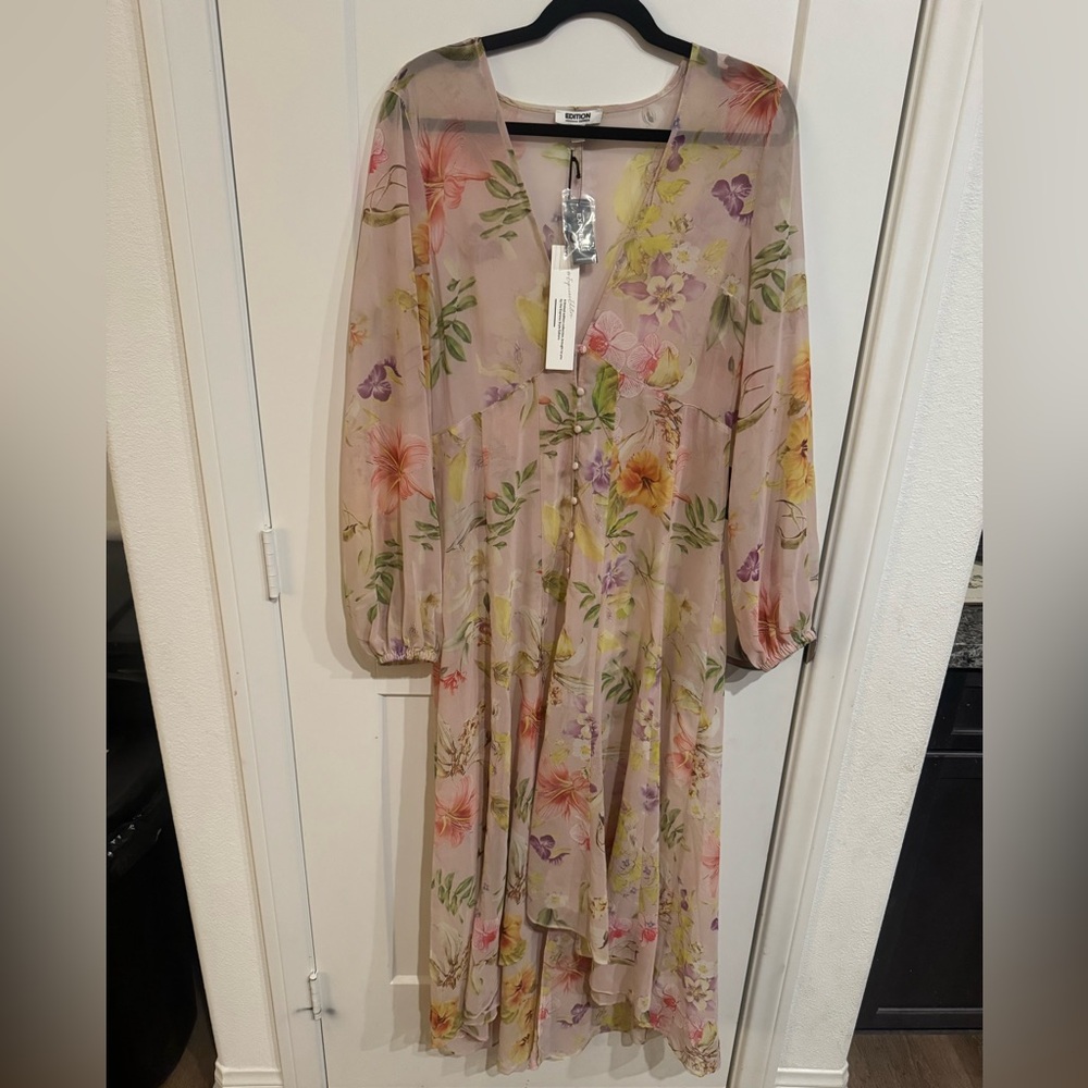 Sheer button up maxi coverup/dress. Size medium. NWTs.